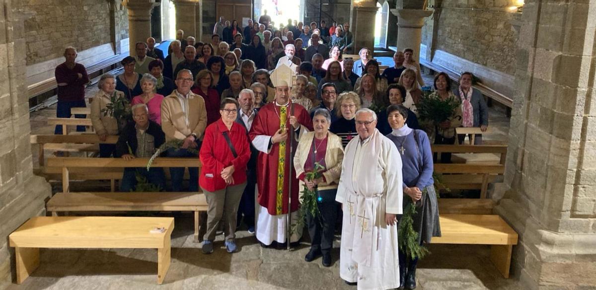 Feligreses que han participado en el «Sábado de Ramos» celebrado por el obispo de Astorga en el Santuario de Nuestra Señora de la Alcobilla. | Araceli Saavedra