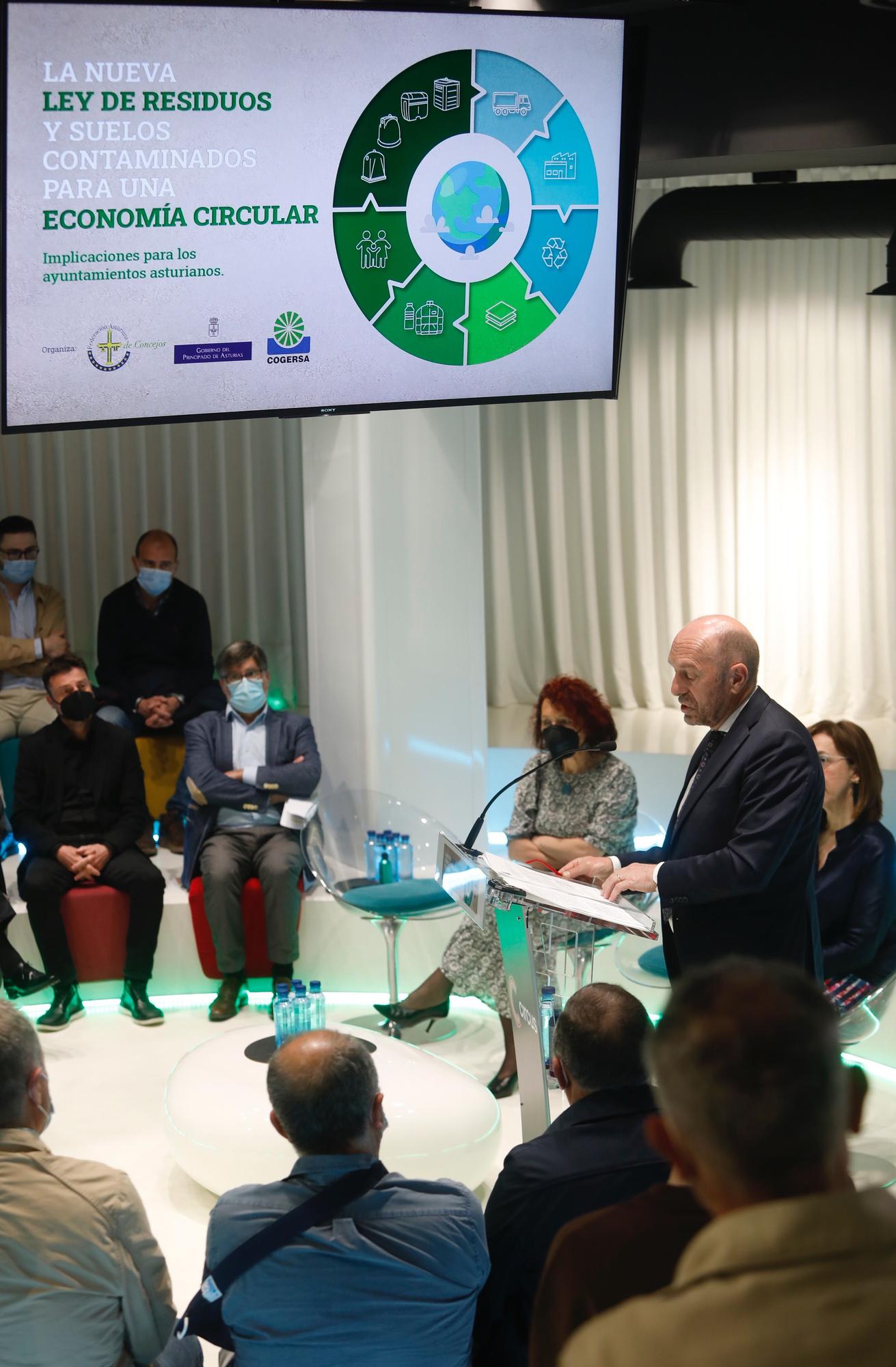 La nueva Ley de Residuos y Suelos Contaminados fue objeto de debate en el encuentro organizado por Cogersaa