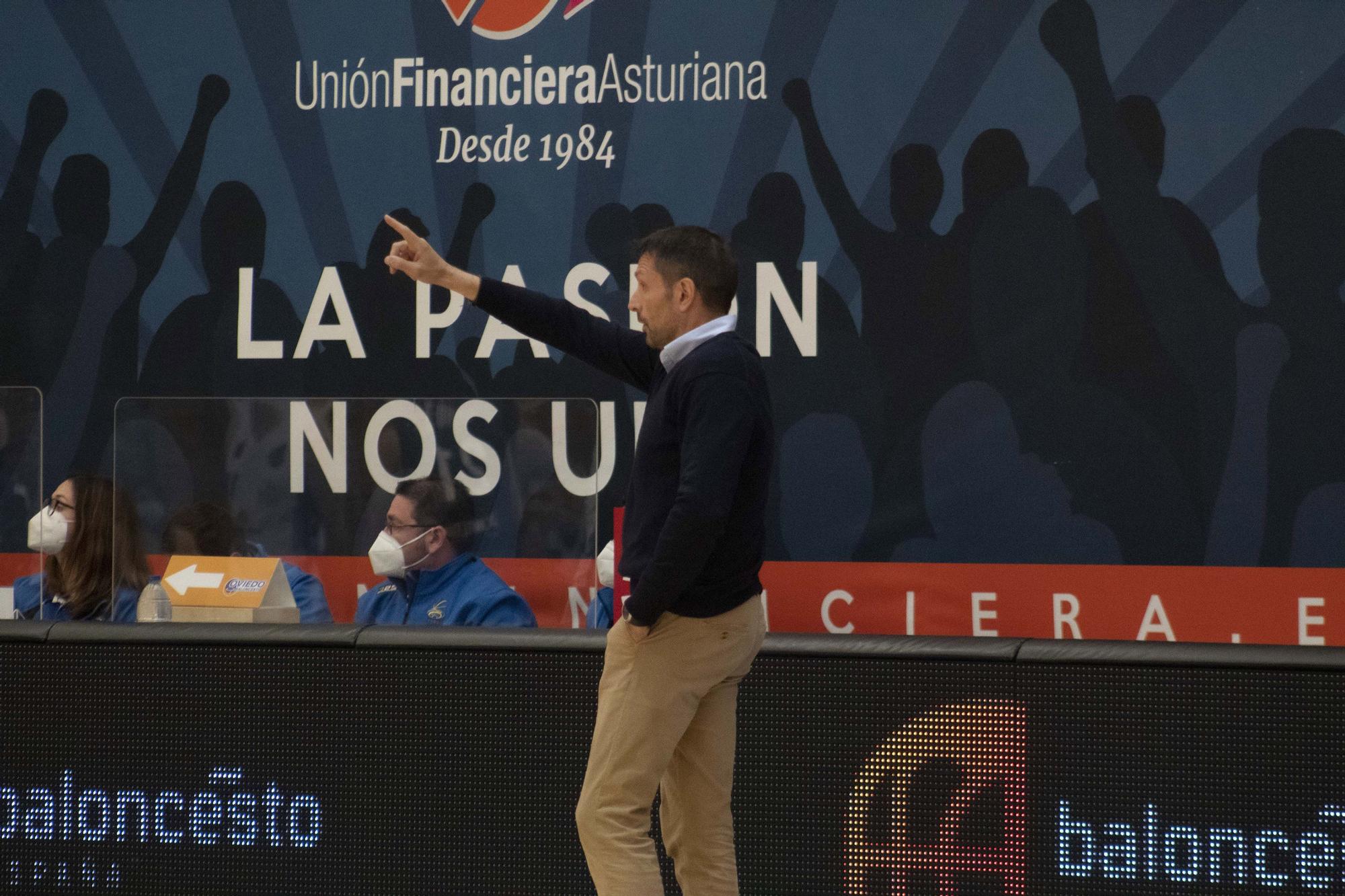 Las imágenes de la victoria del Liberbank Oviedo Baloncesto ante el Almansa que vale la clasificación para el play-off de ascenso a la ACB