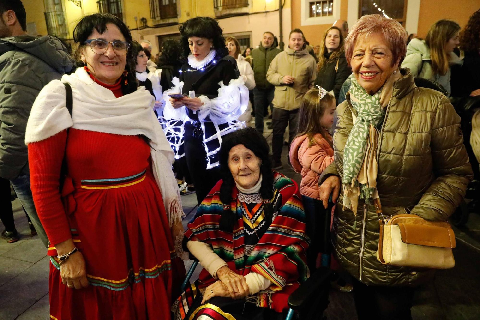 EN IMÁGENES: El concurso de murgas y charangas de Antroxu en Avilés