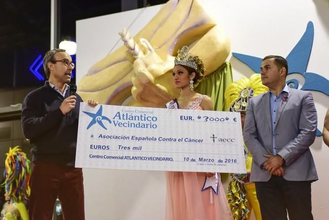 Donacion premio Reina del Carnaval del Centro ...