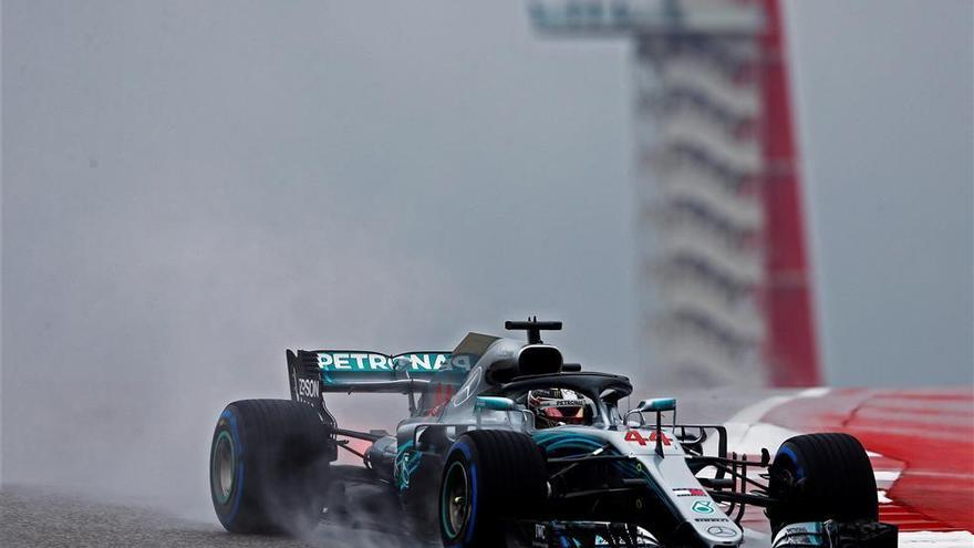 Hamilton también lidera los segundos libres, de nuevo con lluvia