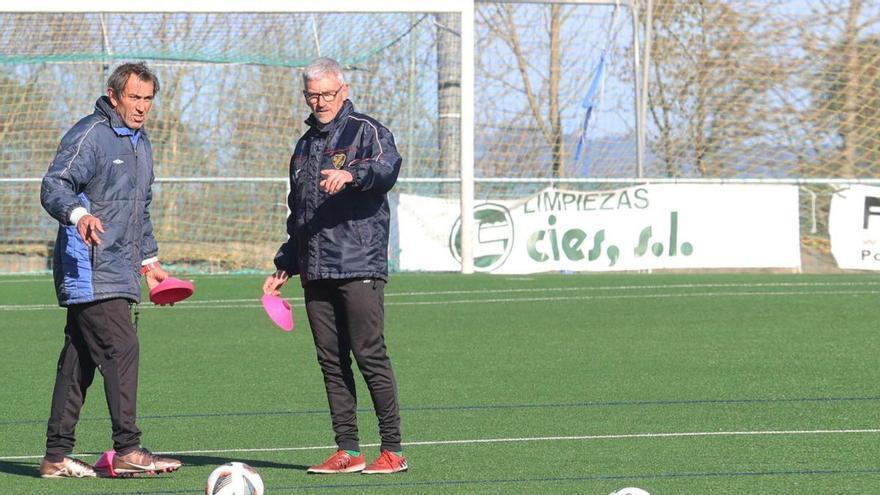 Javier Maté y Jorge Otero,ayer, en el entrenamientoen Fragoselo.