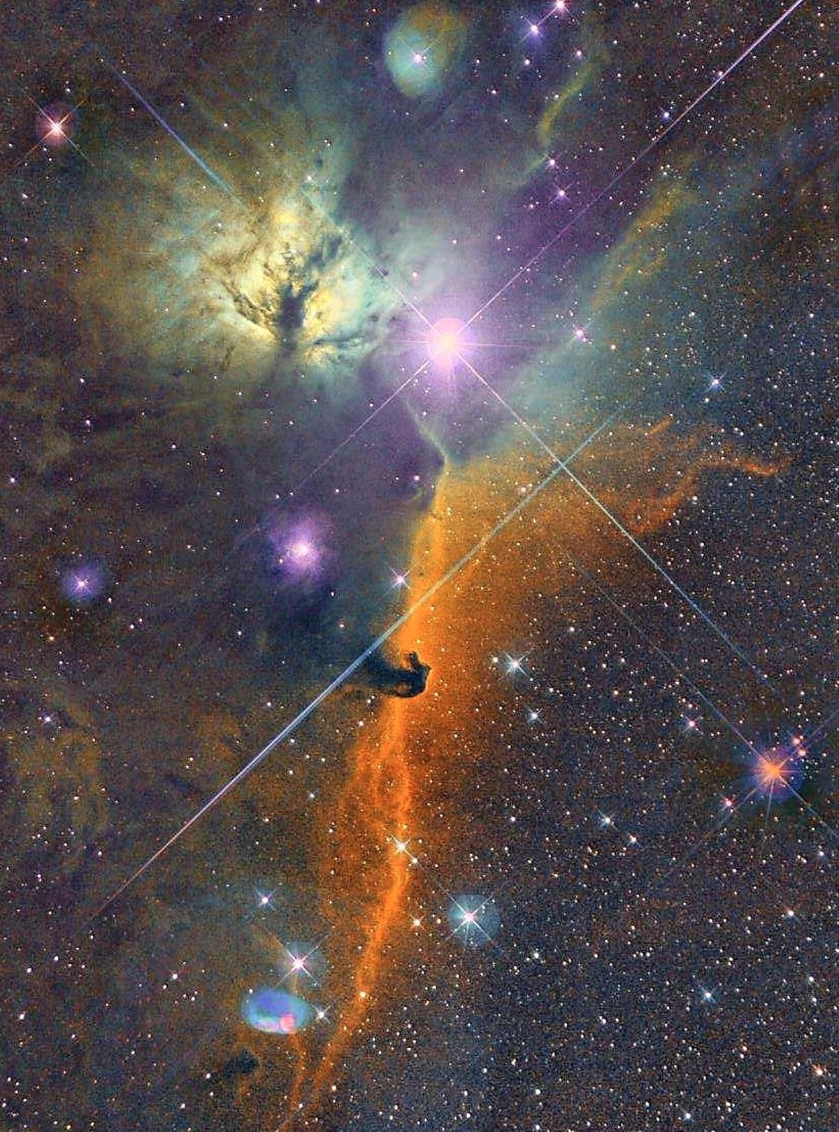 "Windows to the universe" nennt Knut Schäffner seine Webseite, auf der er faszinierende Fotos vom All veröffentlicht.