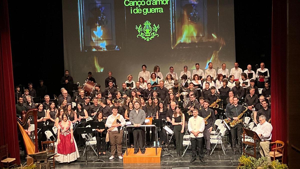 Concierto de la Unió Artística Musical d'Ontinyent.