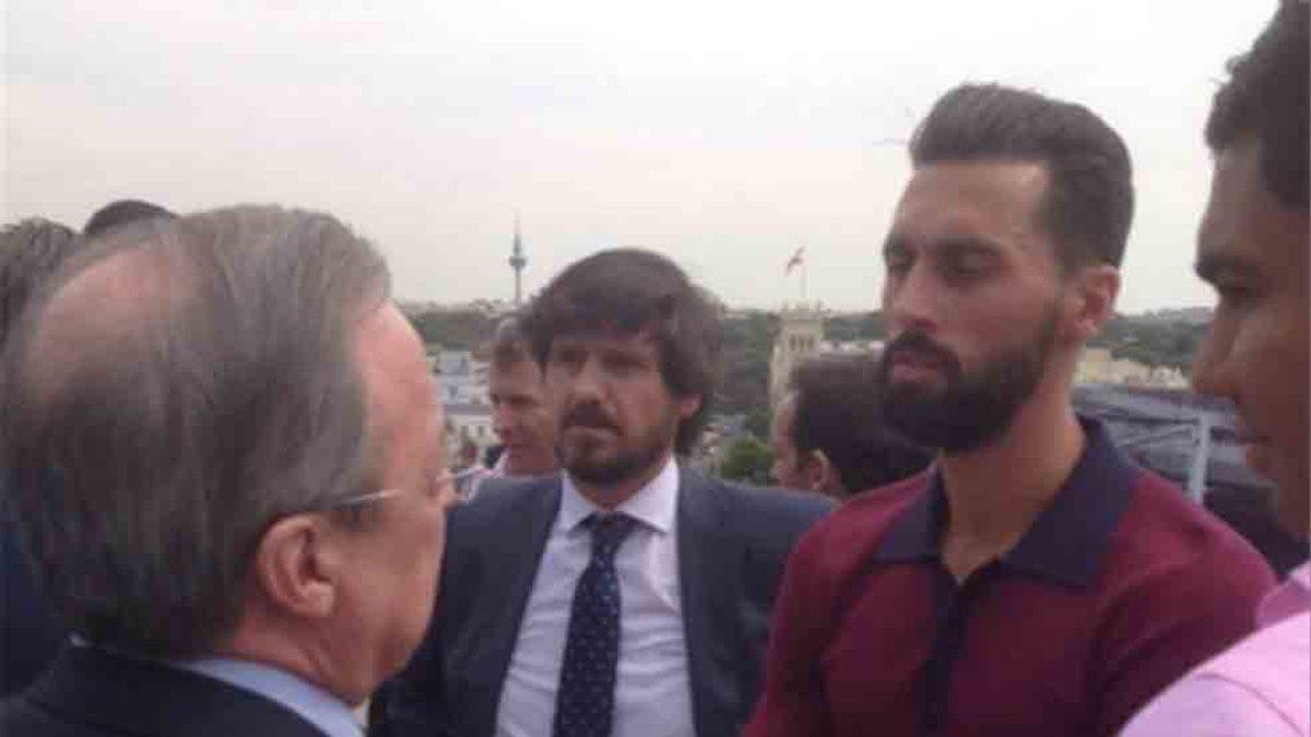 Arbeloa celebró el triunfo del Liverpool ante el Barcelona