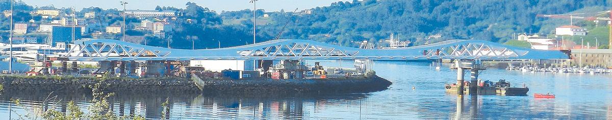 Obras del viaducto que acomete la Autoridad Portuaria de Ferrol-San Cibrao para conectar a través del ferrocarril los puertos interior y exterior
