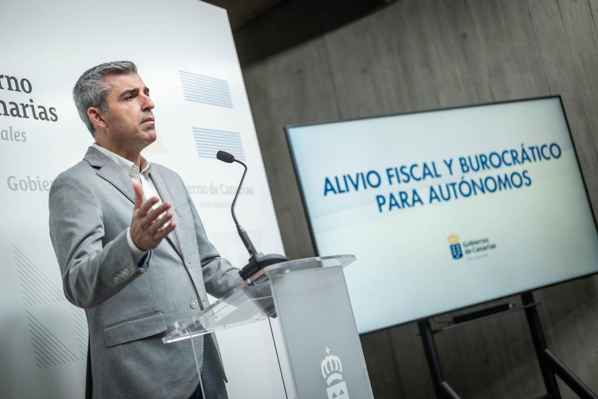 El vicepresidente y consejero de Economía del Gobierno de Canarias, Manuel Domínguez.