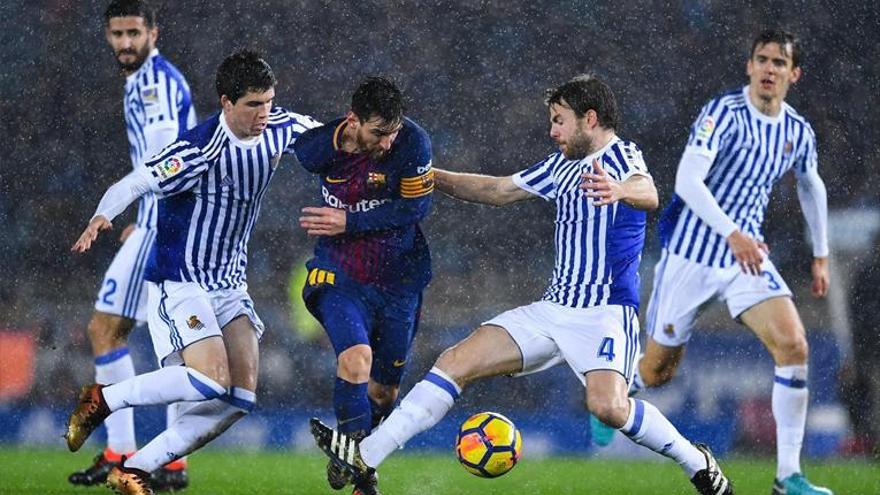 La Real Sociedad pone en apuros en Anoeta a un Barça invencible