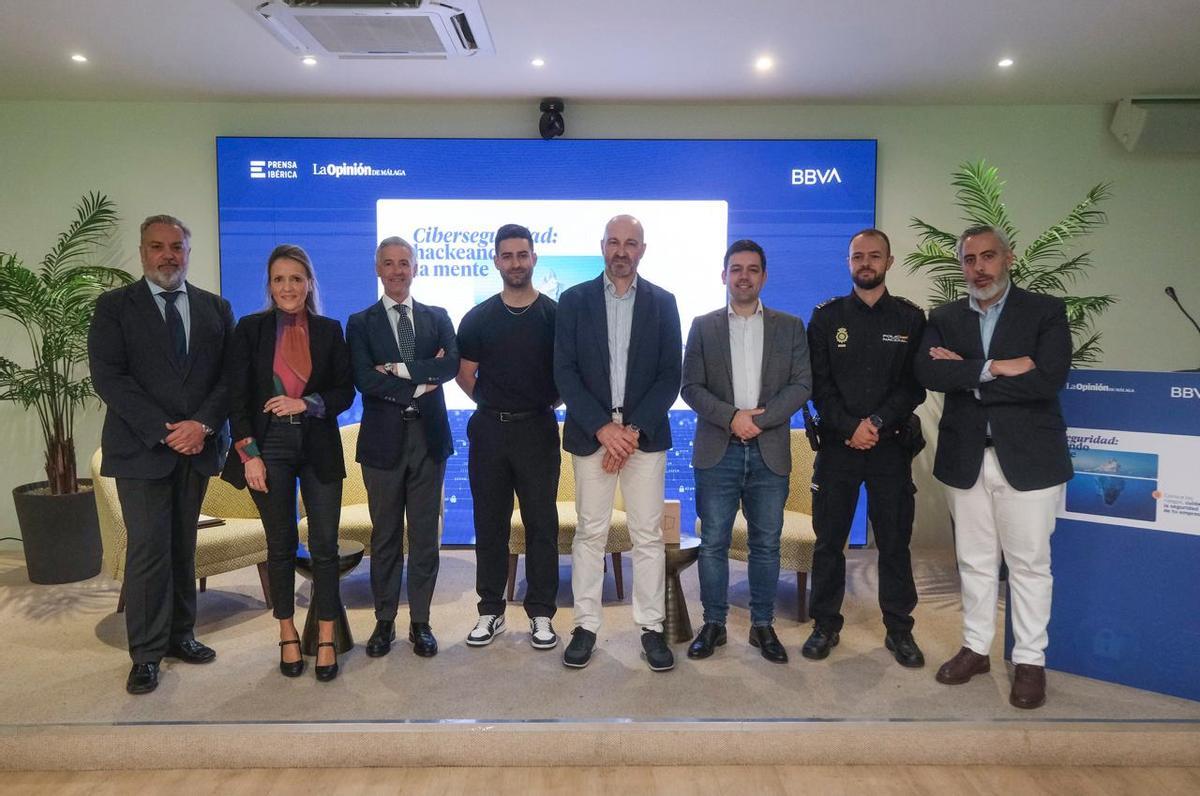Raúl Rico, Carmen Pérez Espejo, José Mª Hernández, Santi Marcilla, Antonio Palacios, Juan Carlos Ruiz, José Raúl Castillo y Luis Villatoro
