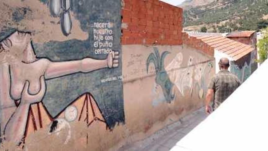 El barrio de San Isidro recupera los murales para Miguel Hernández