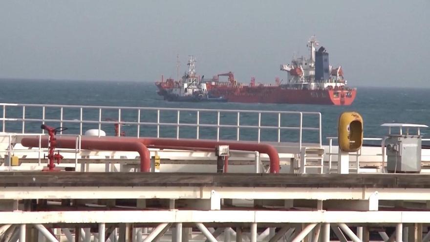 Incertesa sobre l’acord bilateral mentre segueixen els atacs creuats