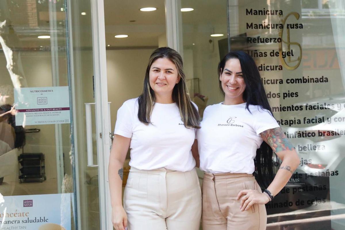 Ana Paula y Shanazia, dos brasileñas que tienen un centro de estética en Santa Rosa.