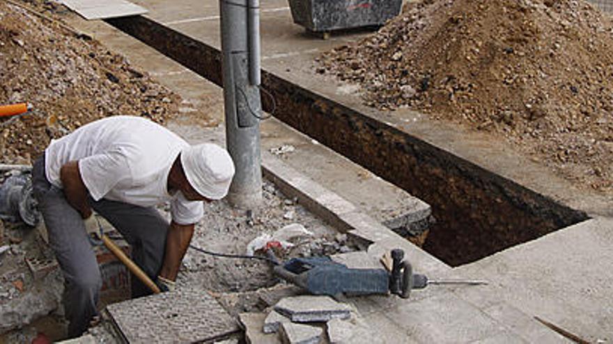 Obra en la que ocurrió el escape de gas, ayer.