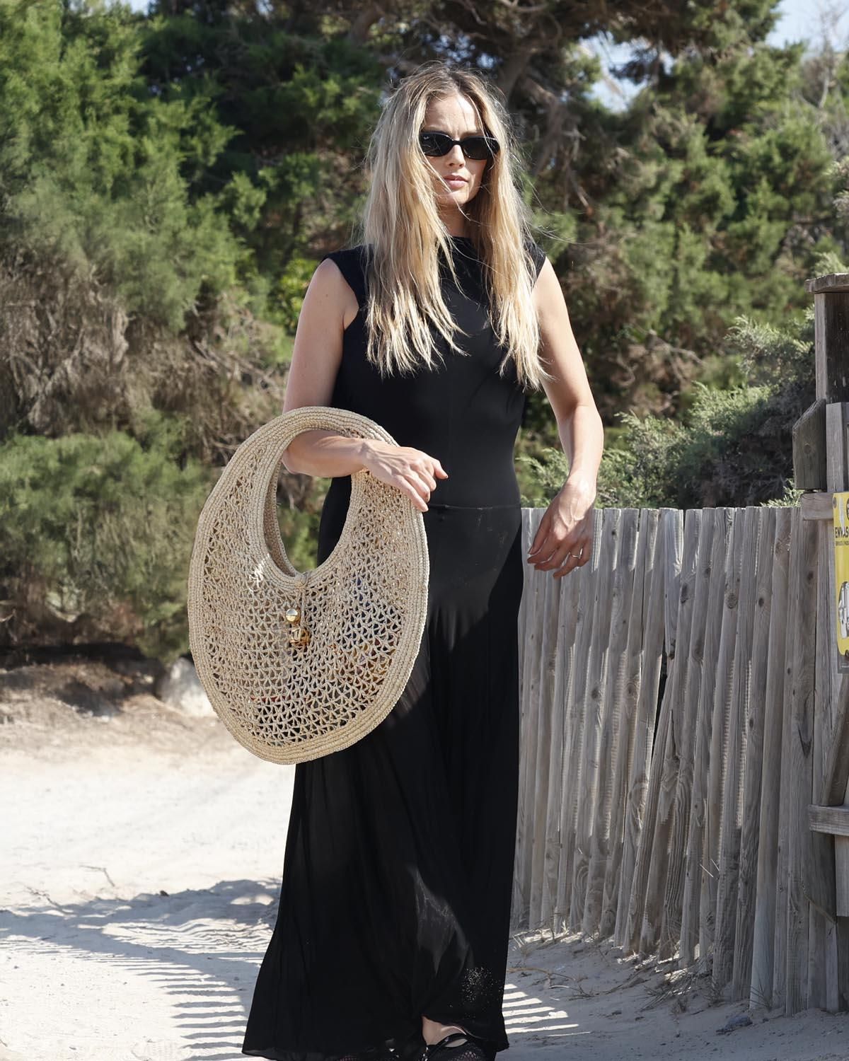 Todas las imágenes de las vacaciones de Margot Robbie en Ibiza