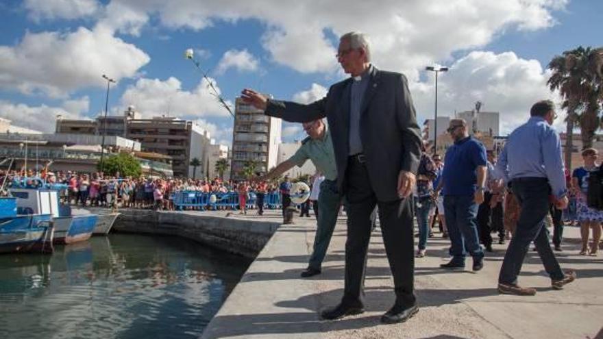 Honores para una de las imágenes  más veneradas en la villa marinera