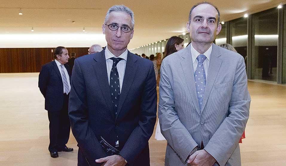 El presidente de la Audiencia Provincial, Diego Gómez-Reino, junto al presidente de la sección primera, Jaime Tártalo, fueron dos de los magistrados que acudieron a la gala.