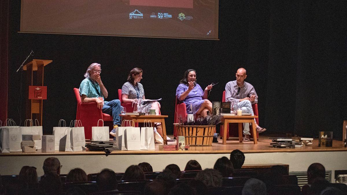 Tanto la inauguración como los paneles de esta mañana han contado con mucha participación y afluencia en el Teatro Municipal de Morella