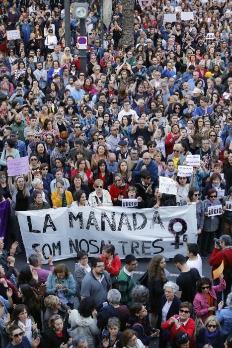 Marcha en València en protesta por la sentencia de 'La Manada'