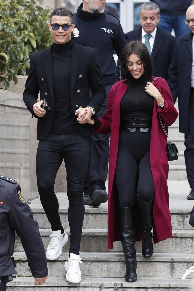 Cristiano Ronaldo y Georgina Rodríguez, a la salida de los juzgados de Madrid