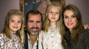 Els prínceps d’Astúries i els Reis feliciten les festes de Nadal.