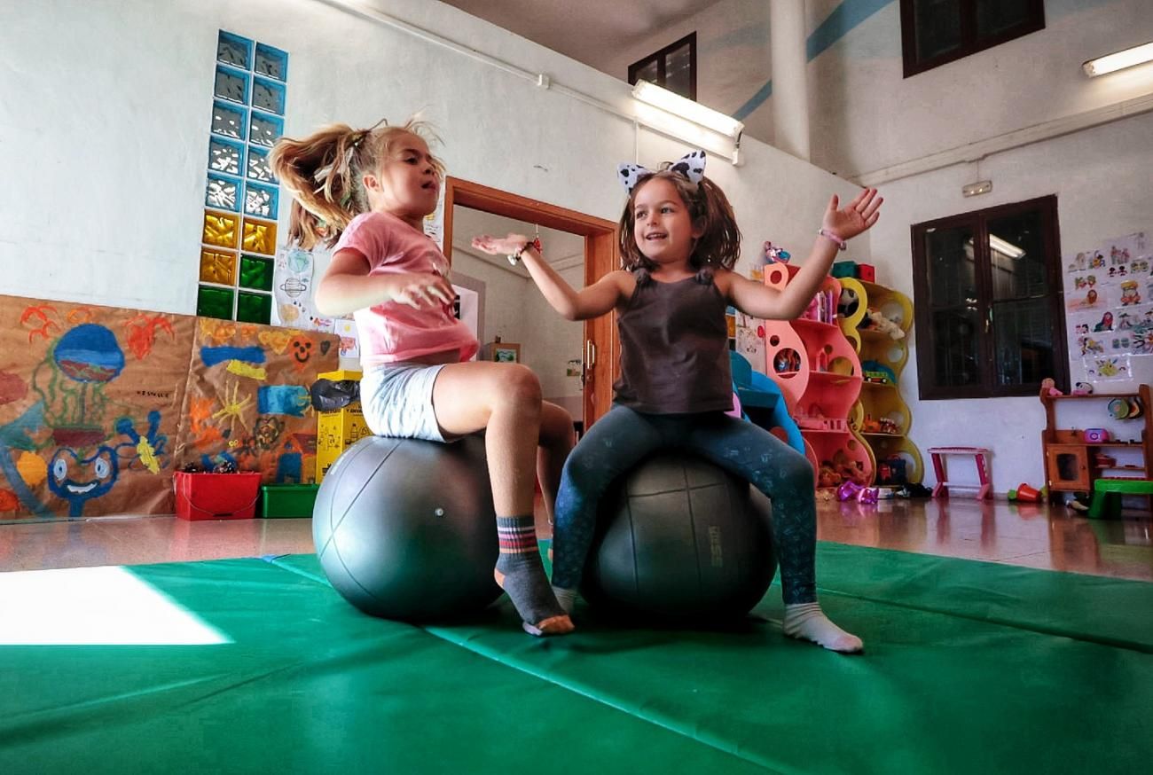 Visita al campamento de verano de Ofra