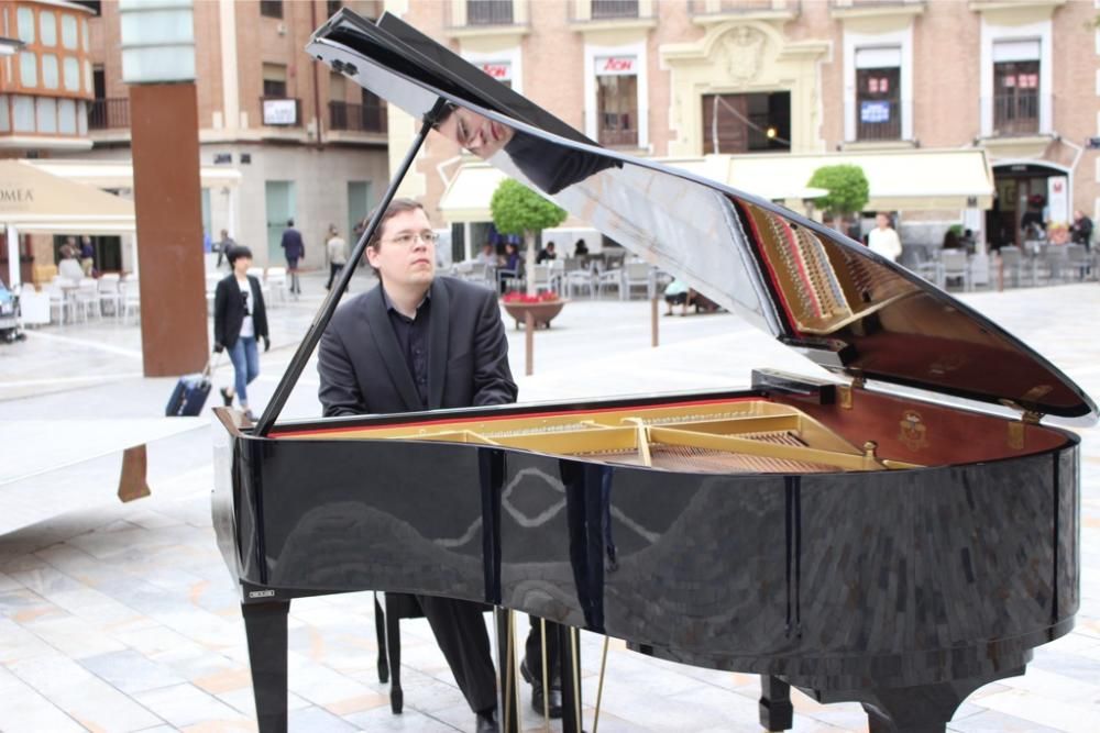 Presentación del concurso Internacional de Piano