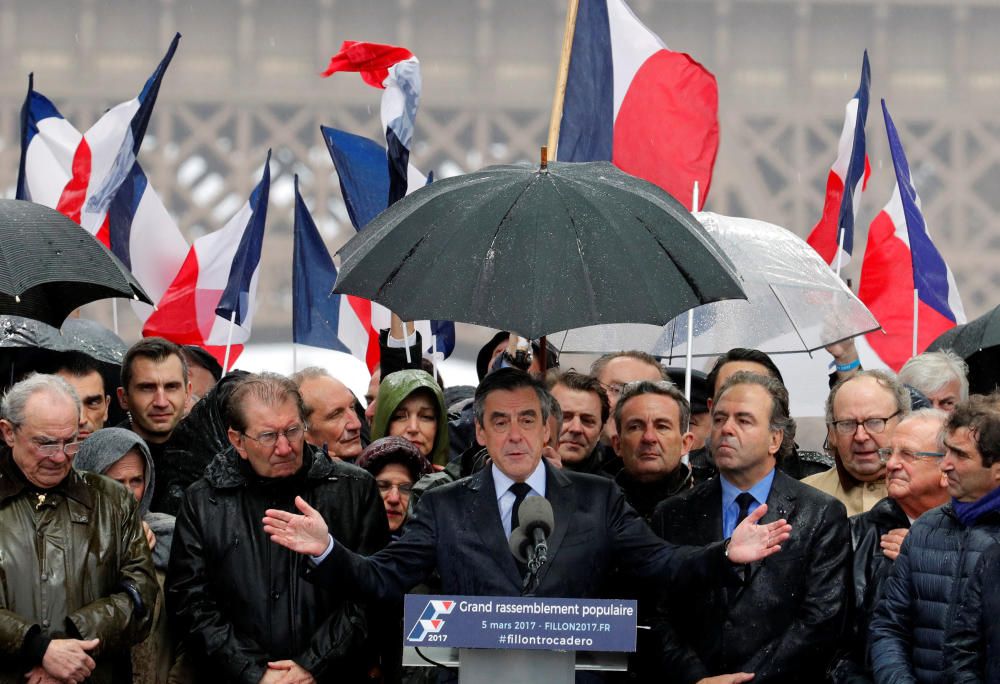 Acto de apoyo a François Fillon en París