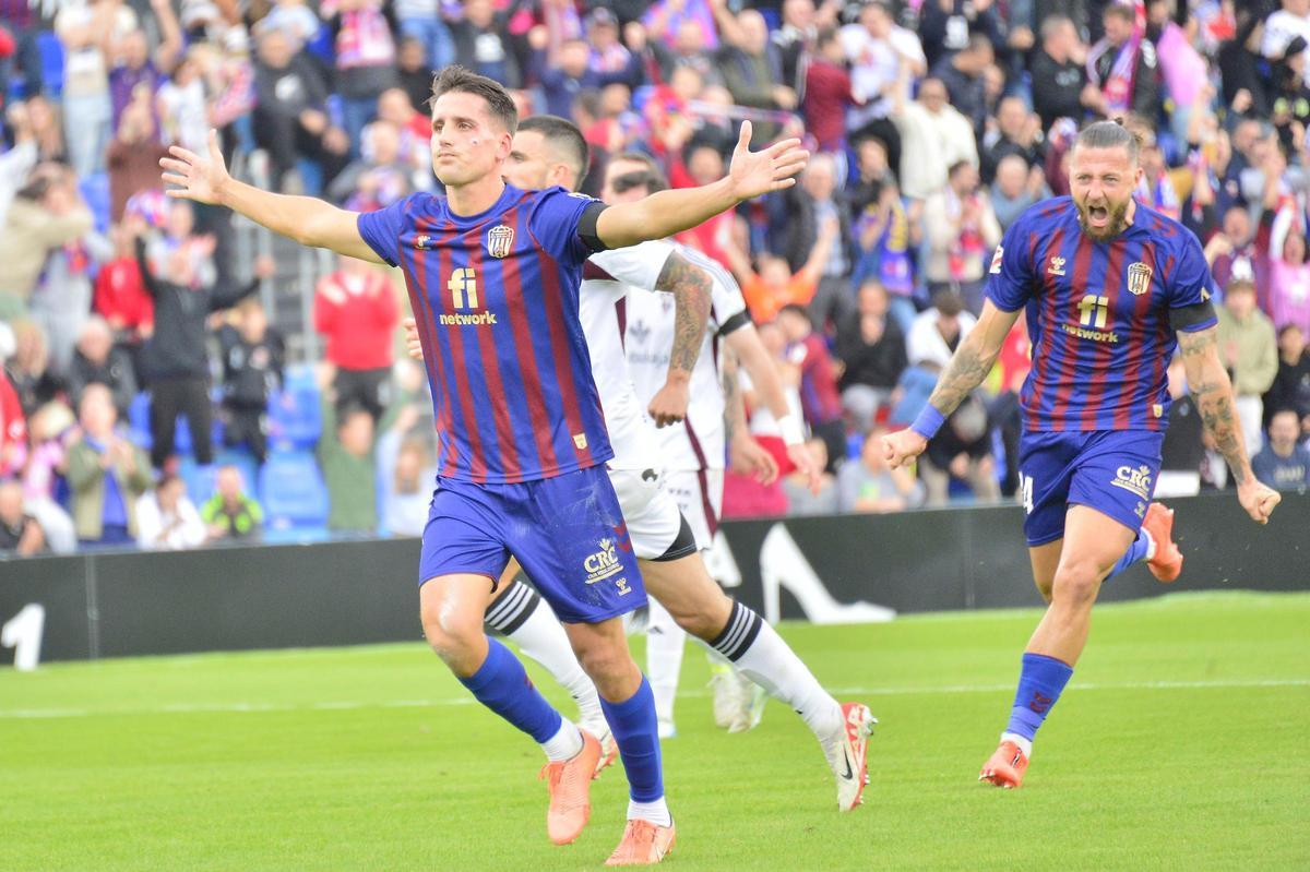 Eldense-Albacete: Juanto devuelve la sonrisa al Eldense (2-0)