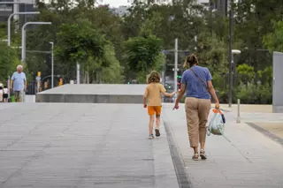 Los usuarios de Glòries testean nuevas funciones para la fuente de agua cerrada