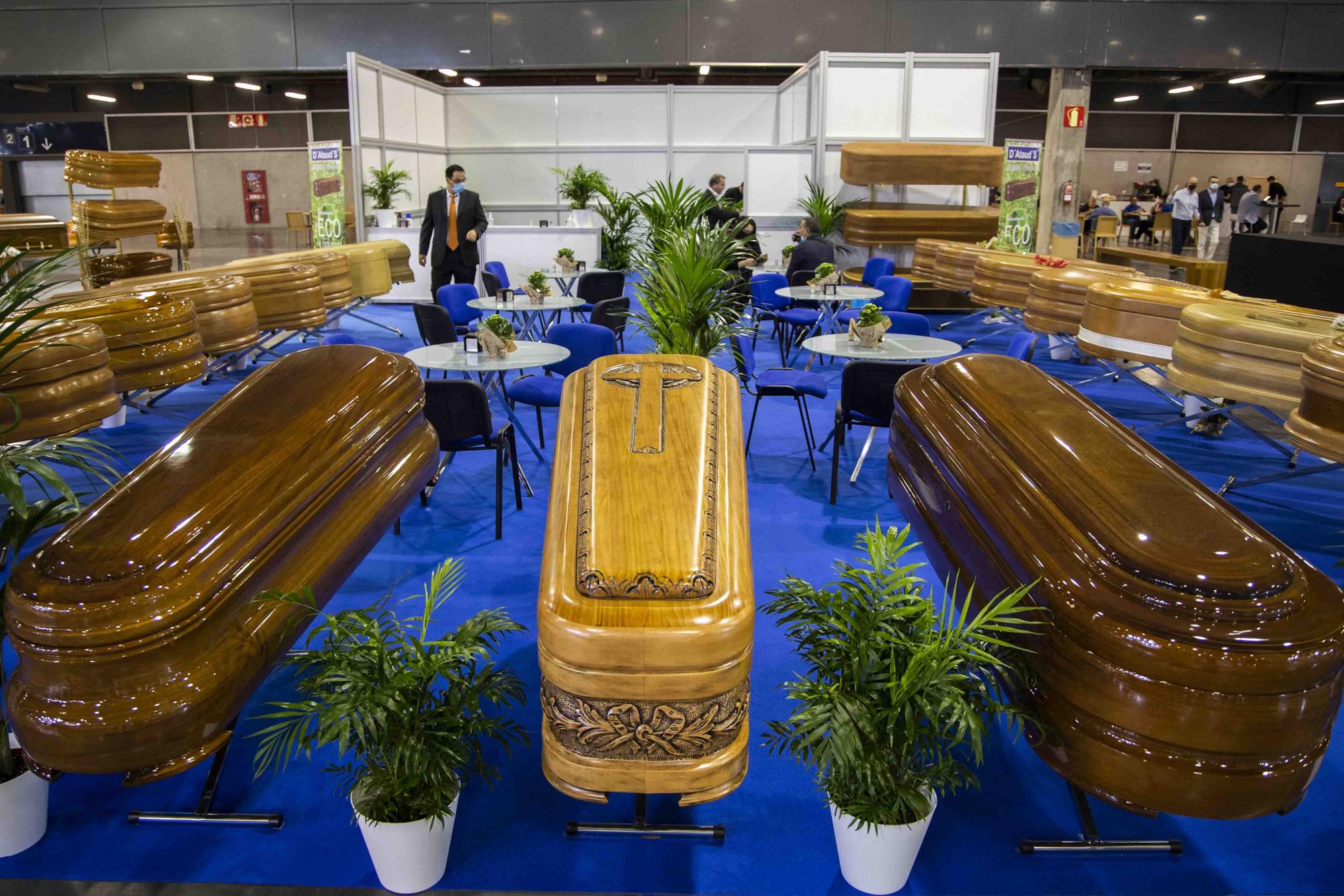 Funermostra, el escaparate del negocio del descanso eterno