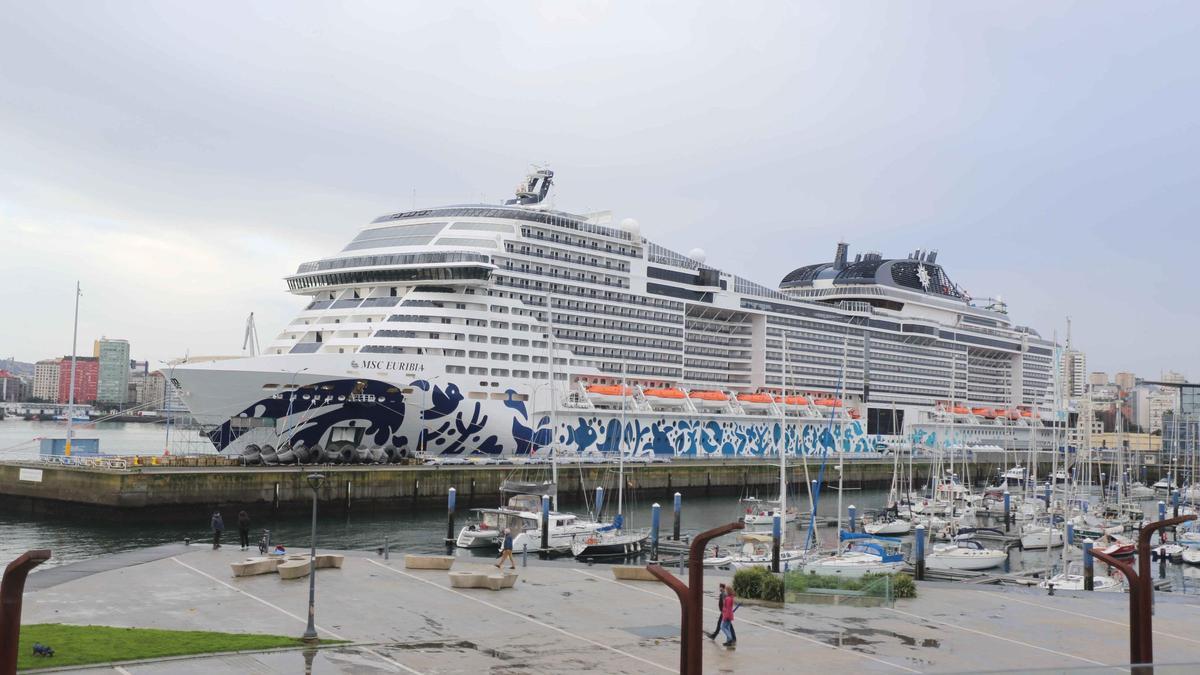 Llega a A Coruña el crucero ‘MSC Euribia’, el primero propulsado a Gas Natural Licuado.