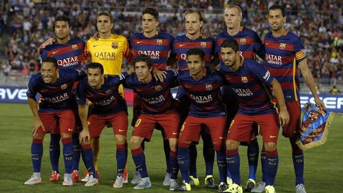 El primer once inicial del FC Barcelona en la temporada 2015-16 frente al LA Galaxy