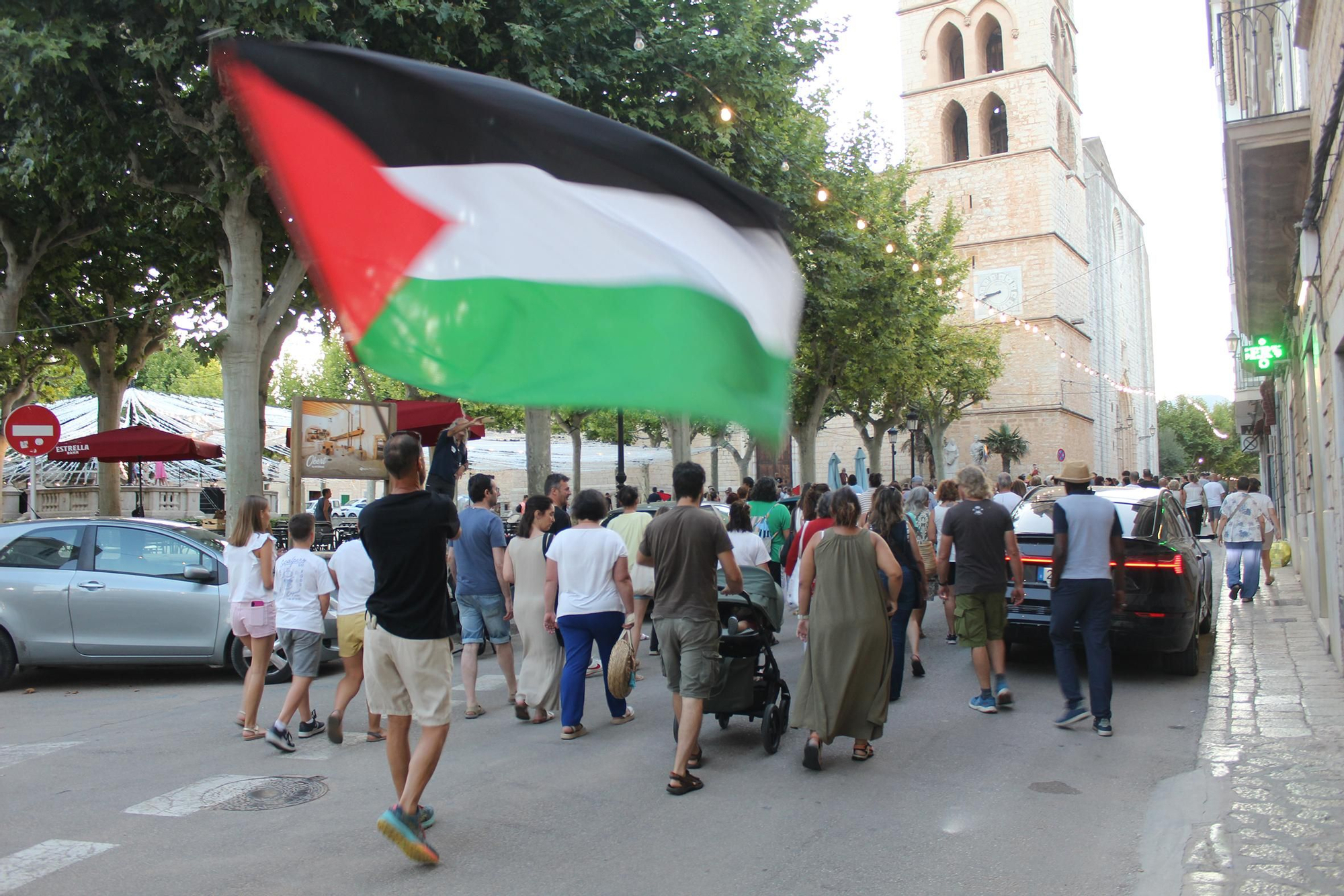 Binissalem sale a la calle para apoyar a Palestina