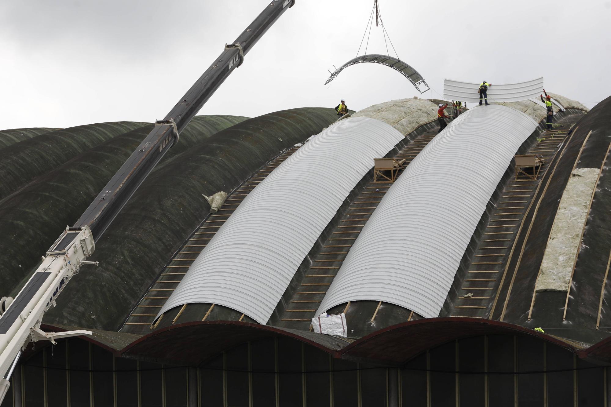 Las espectaculares obras para renovar la cubierta del Palacio de los Deportes de Oviedo