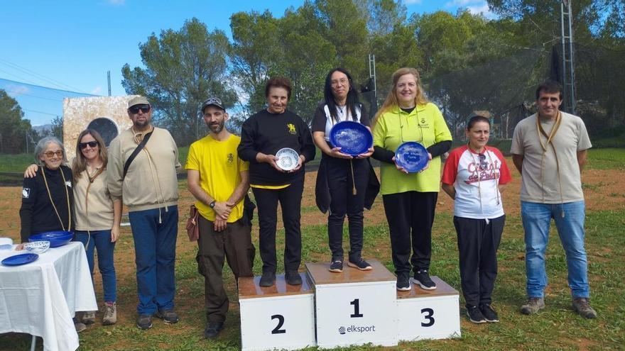 Maria Tur y Lali Marí triunfan en el torneo balear de tiro con honda