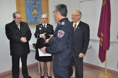 El cuerpo de Policía Local de Cieza rinde honor a su patrona