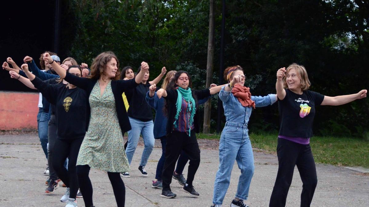 Las clases baile tradicional, pandereta, gaita, percusión y requinta son las más concurridas.