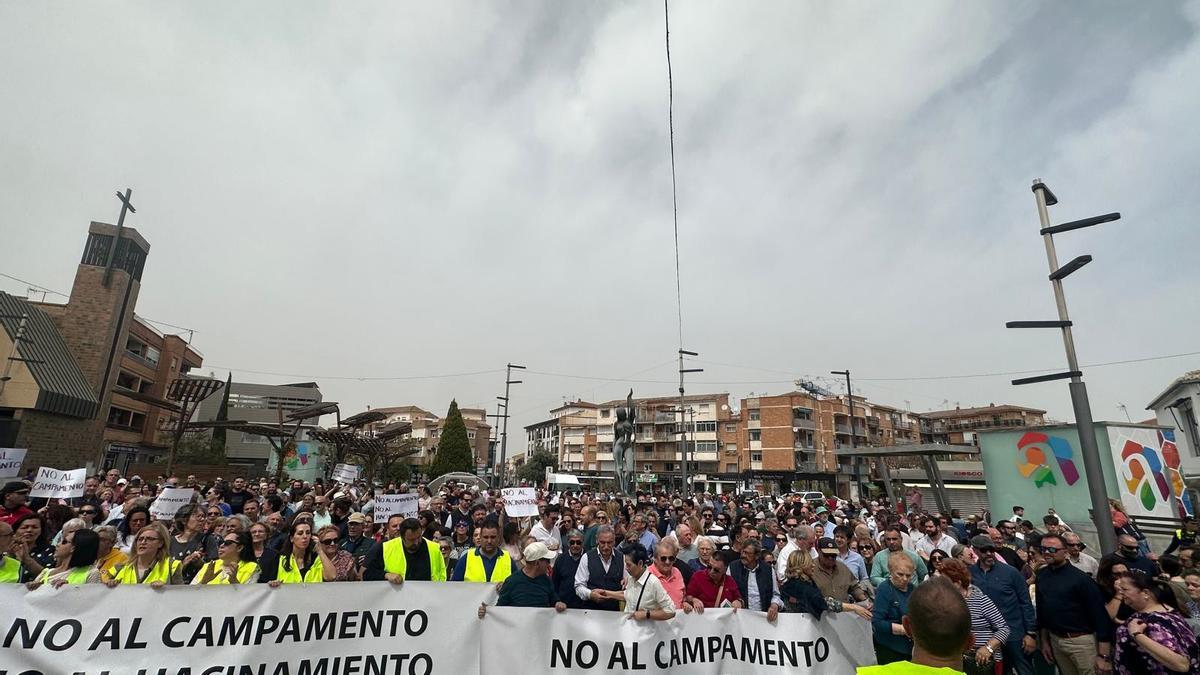La manifestación de este sábado en Alhendín contra el centro de migrantes de la Base Aérea de Granada.