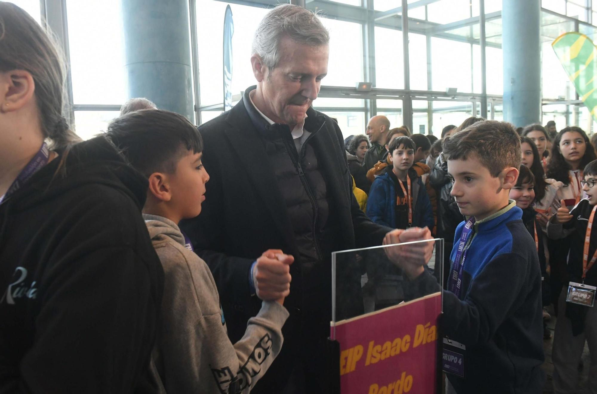 Los escolares de A Coruña aprenden a hacer deporte en silla de ruedas