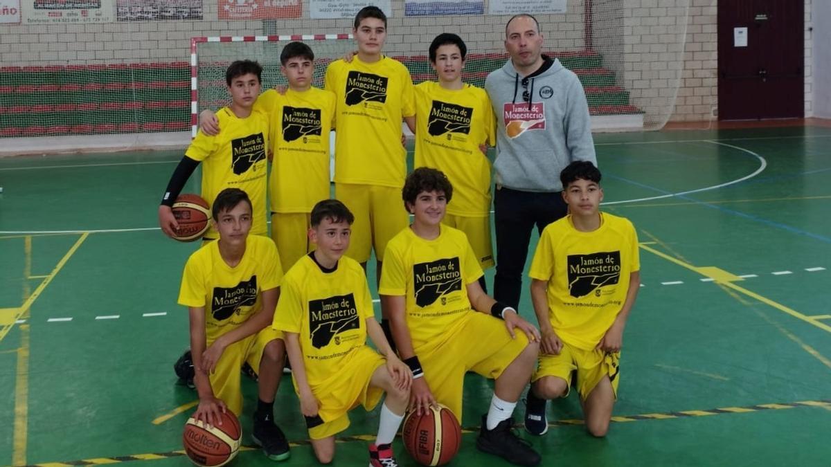 Equipo de baloncesto de la ABM que participó en la Copa Extremadura