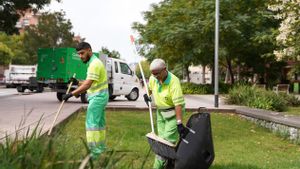 Se sumen 25 noves brigades de barri per reforçar el servei de neteja a l’espai públic