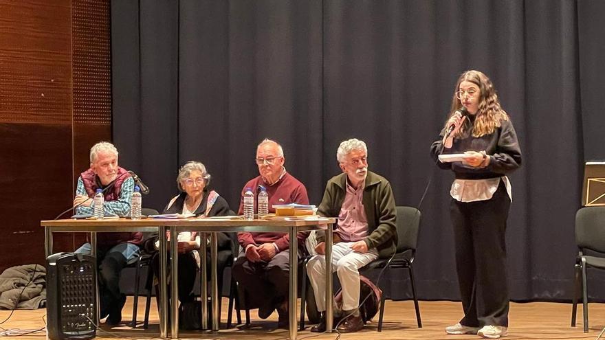 Charla de Xosé Novas en Bueu sobre los concellos de la comarca en la II República
