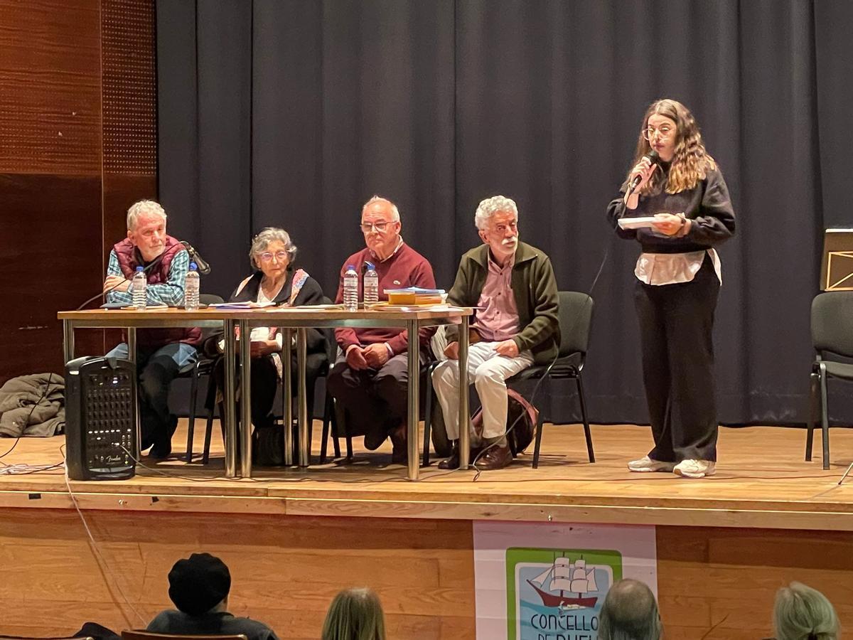 La charla-coloquio celebrada la semana pasada dentro del programa "Abril, mes da memoria" en Bueu.