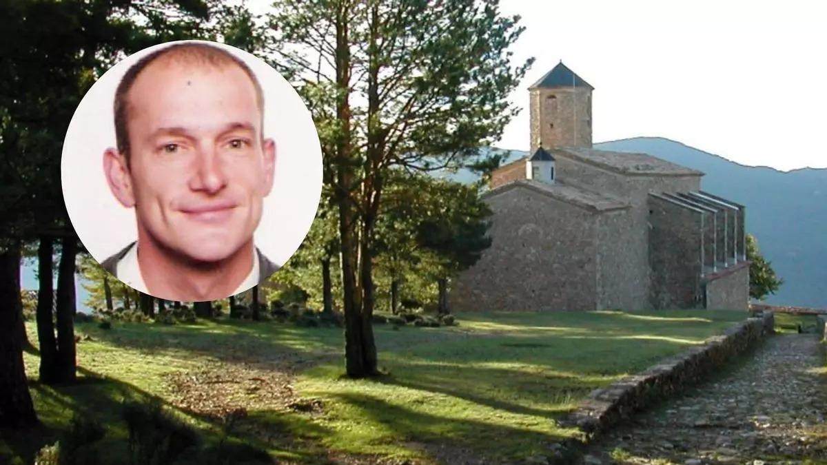 Una imagen de Javier Sartorius una vez que ingresó en el Santuario de Lord y con el templo de Sant Llorenç Morunys de fondo