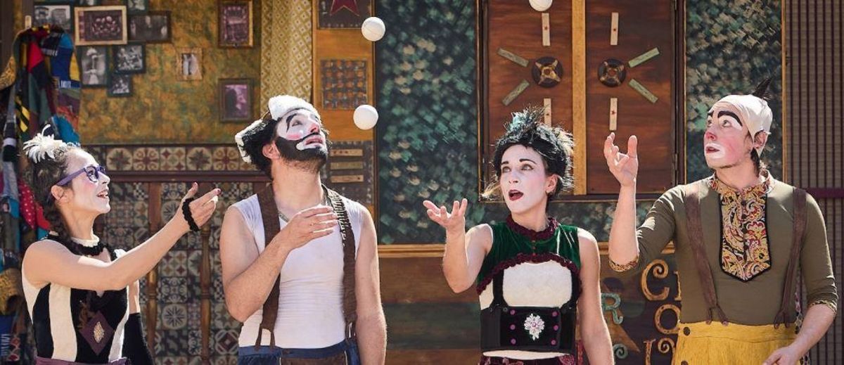 Un viejo y prestigioso Circo Bielorruso, emprende un largo viaje después de estallar todo: las guerras, la pandemia, la hambruna, la falta de amor, las traiciones y ambiciones. Sus supervivientes viajan durante años en busca de un lugar donde realizar su sueño.