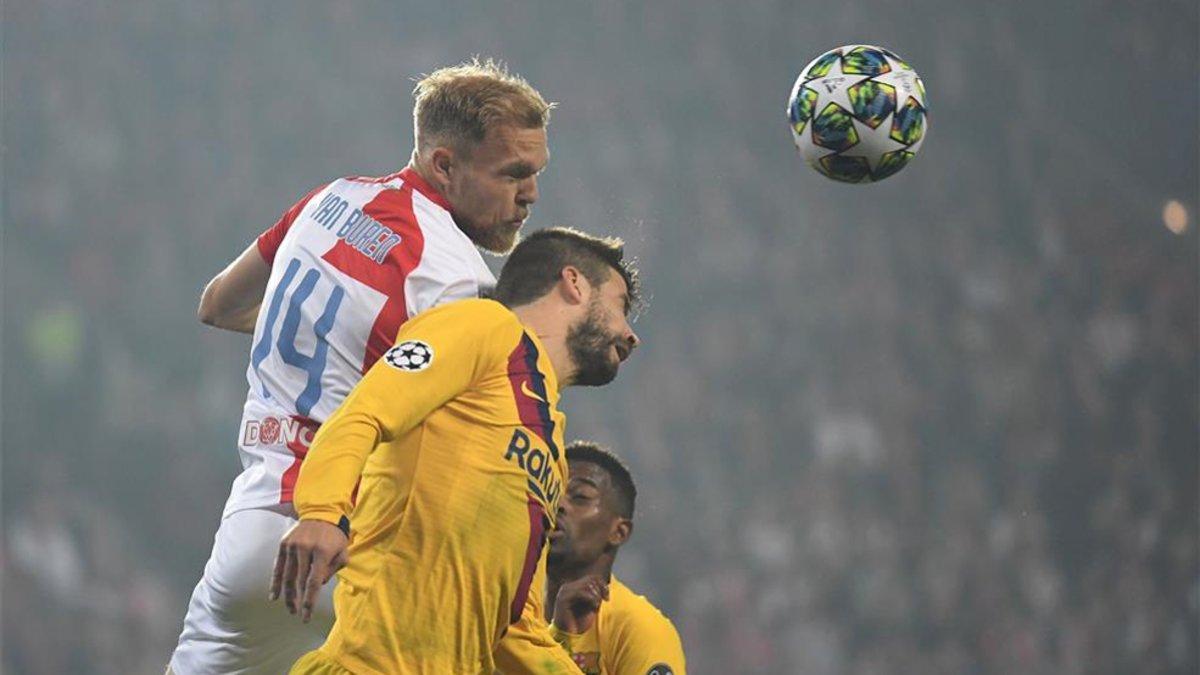 Un lance del Slavia-Barça de la primera vuelta