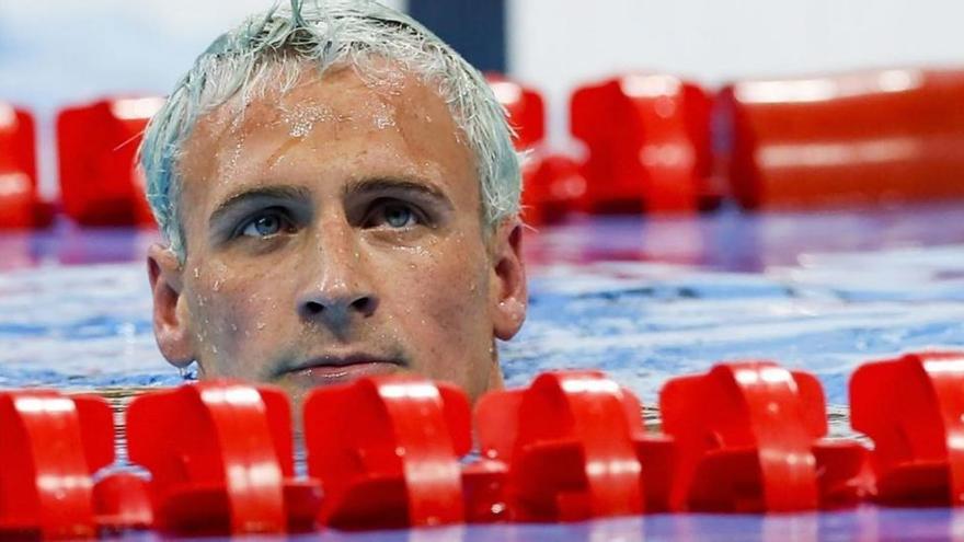 Lochte, sancionado durante 10 meses por su falso robo en Río