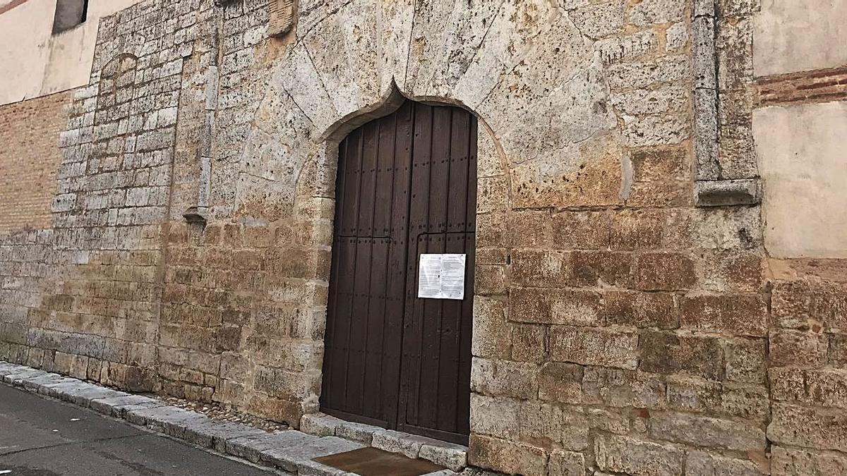 Puerta de la iglesia del Convento de las Mercedarias Descalzas. | I. F.