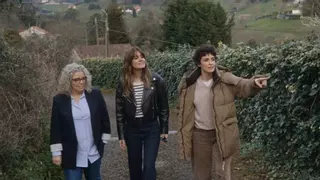 Blanca Romero desvela en televisión la historia de su casa en Asturias y el "traumático" parto de su hija Lucía Rivera